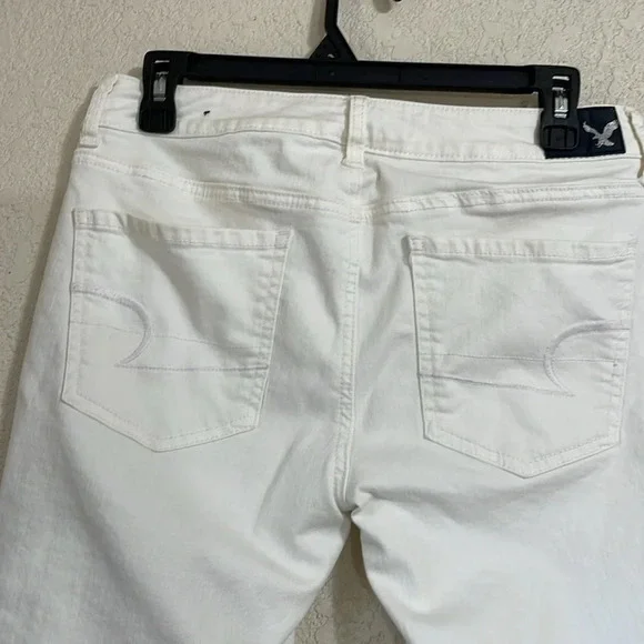 American Eagle Outfitters White Jeans - Picture 5 of 9